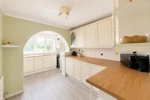 3 bedroom bungalow for sale, Elm Road, Faringdon, Oxon, SN7