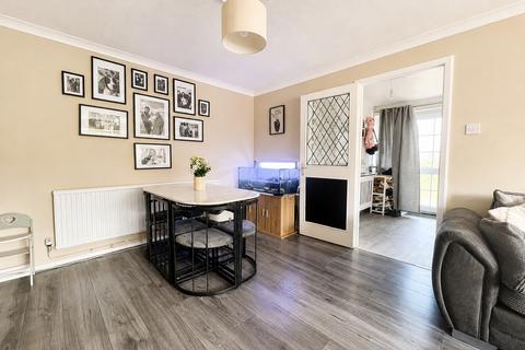 3 bedroom bungalow for sale, Elm Road, Faringdon, Oxon, SN7