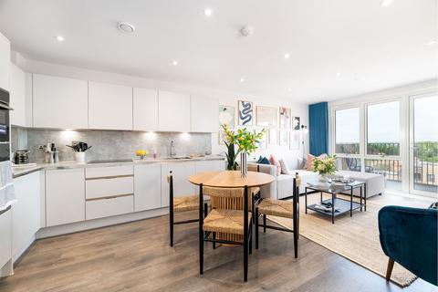 South Oxhey Central, Watford WD19