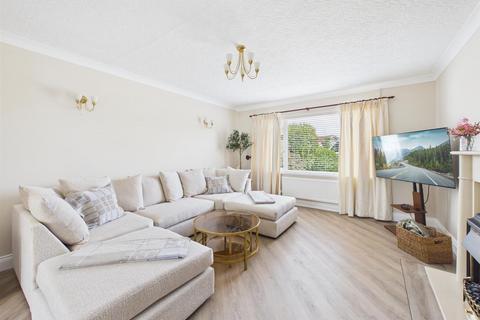 4 bedroom detached bungalow for sale, Skokholm Close, Porthcawl CF36