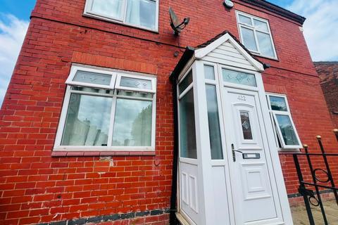 2 bedroom terraced house to rent, Liverpool Street, Salford M6