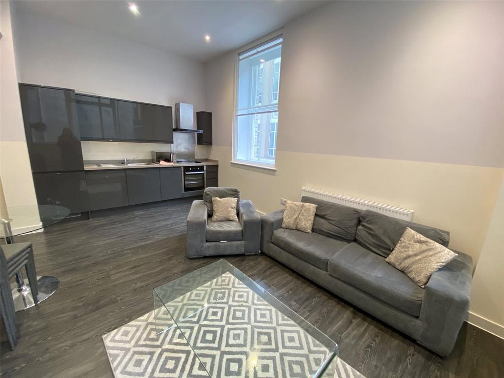 Apartment in Liverpool - More