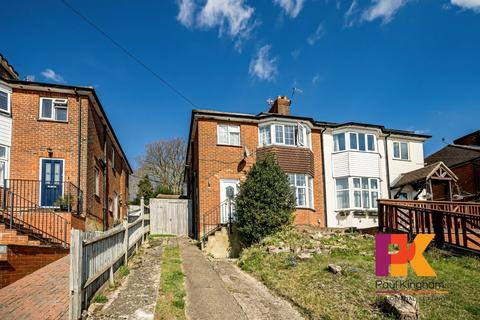4 bedroom semi-detached house to rent, White Close, High Wycombe HP13