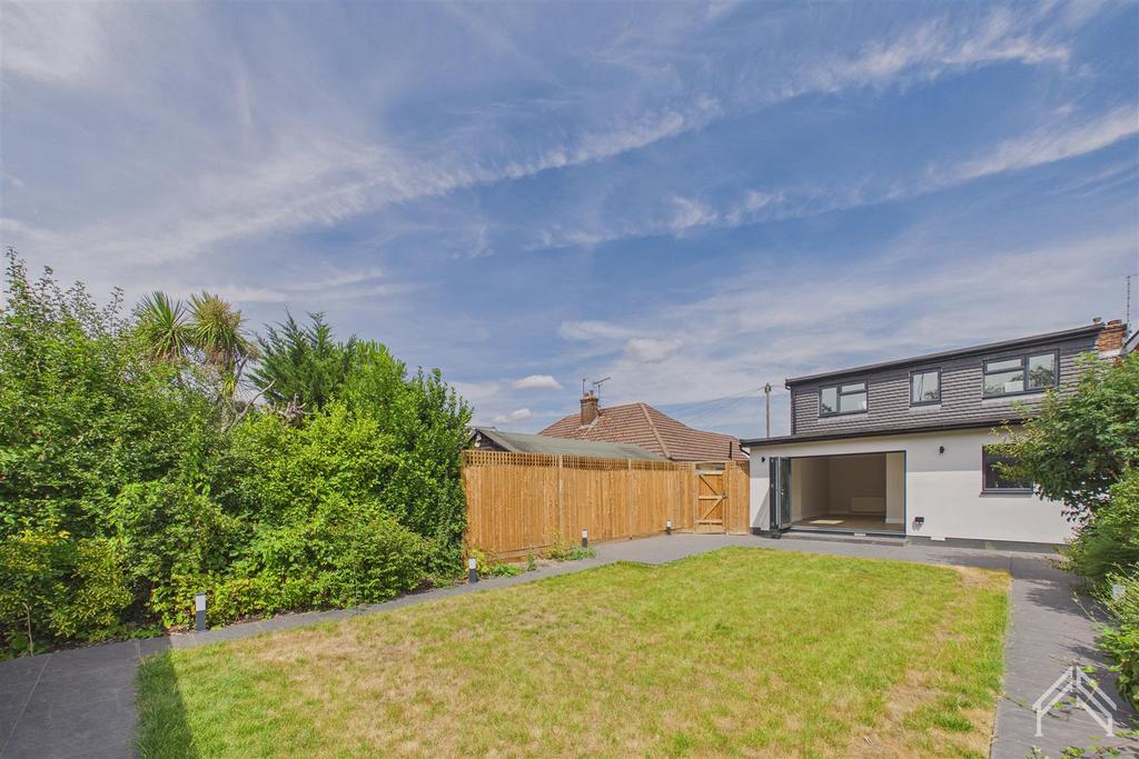 House exterior, garden