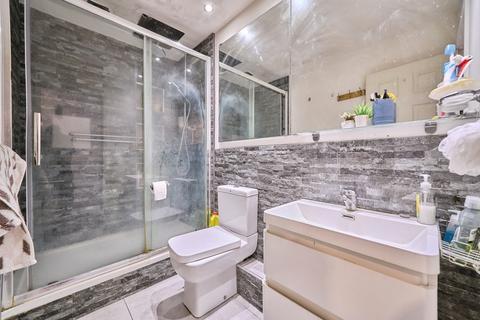2 bedroom terraced house for sale, Pintail Road, Woodford Green, IG8