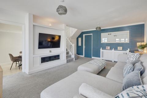 4 bedroom detached house for sale, Beverley Avenue, Canvey Island SS8