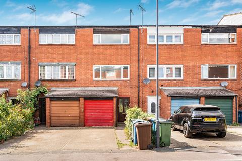 Hawkins Close, Harrow, HA1