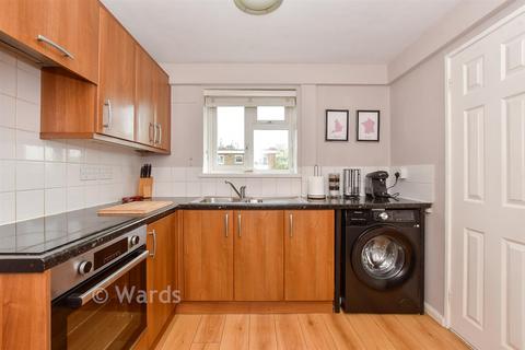 2 bedroom flat for sale, Durham Close, Dover, Kent