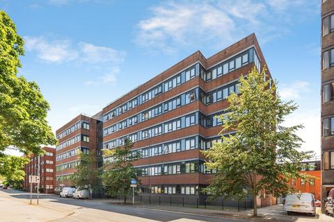 1 bedroom flat for sale, Guild House, Farnsby Street, Swindon, Wiltshire, SN1