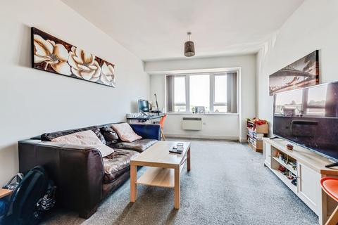 1 bedroom flat for sale, Guild House, Farnsby Street, Swindon, Wiltshire, SN1