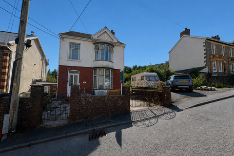 4 bedroom detached house for sale, Ystalyfera, Swansea SA9