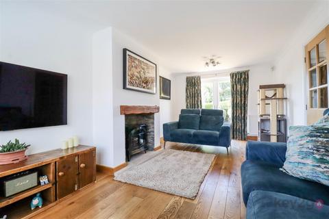 4 bedroom detached house for sale, Deepwell Avenue, Halfway, Sheffield, S20