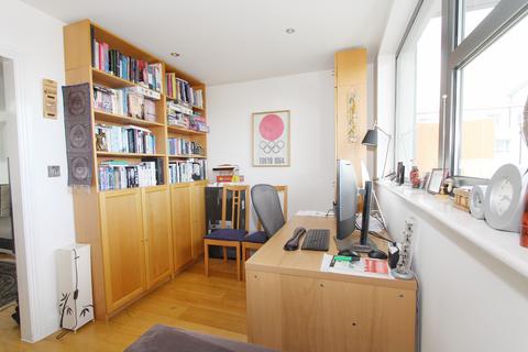 3 bedroom apartment for sale, Meridian Point, Creek Road, London, SE8