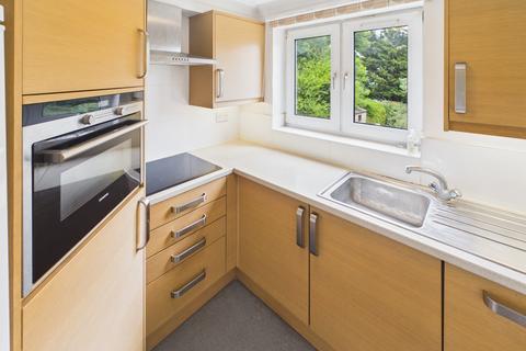 2 bedroom retirement property for sale, Farnham Close, London N20