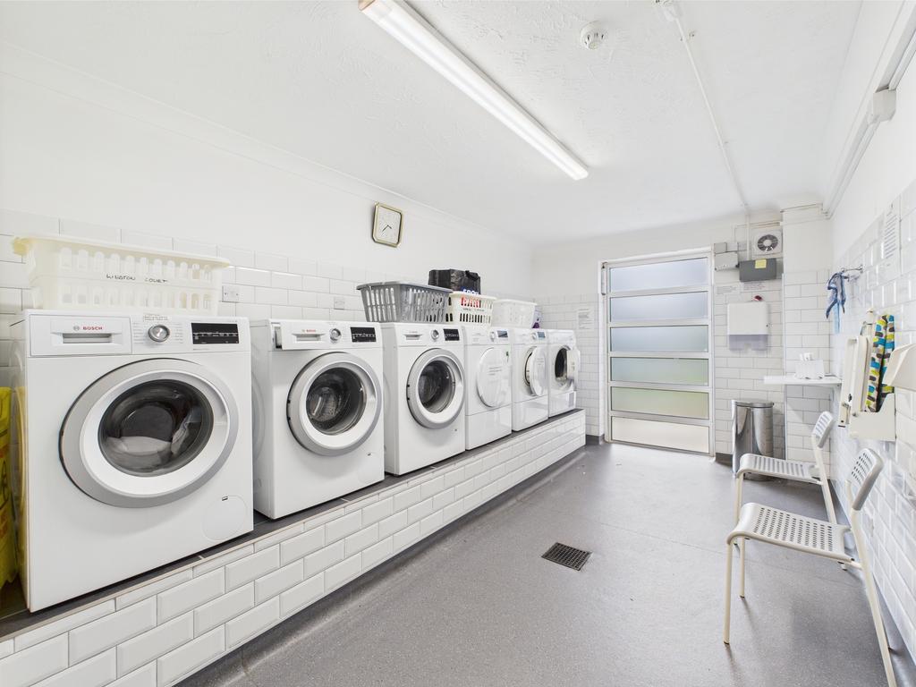 Utility room, utility
