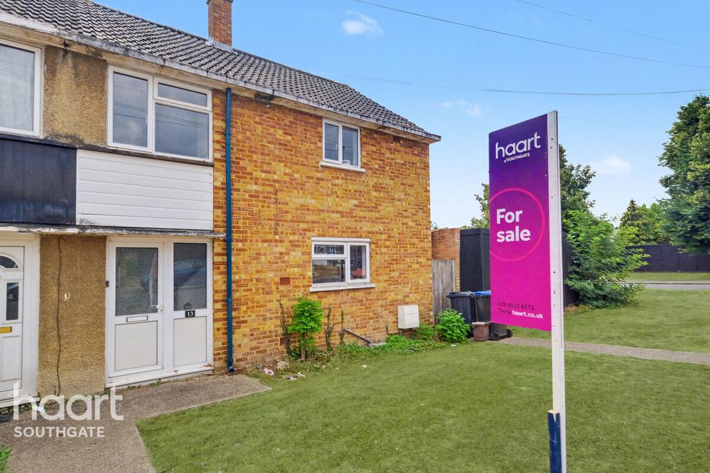 Detached house exterior, garden