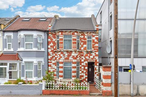 Ruckholt Road, London E10