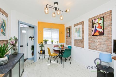 3 bedroom end of terrace house for sale, Dallow Street, Staffordshire DE14