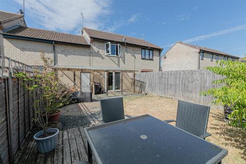 3 bedroom terraced house for sale, Campion Close, Calne