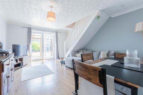 3 bedroom terraced house for sale, Campion Close, Calne