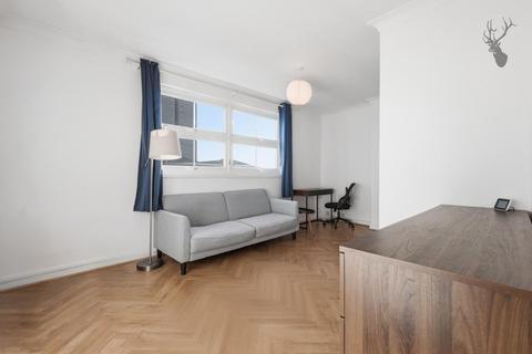 1 bedroom flat to rent, Roman Road, Bow E3