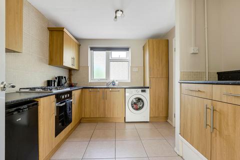 2 bedroom flat for sale, Queens Road, Nottingham NG12