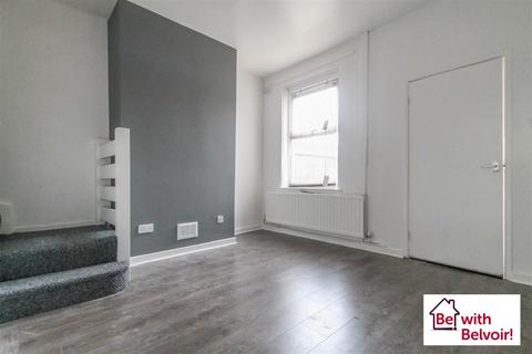 2 bedroom terraced house to rent, Stratton Street, Wolverhampton WV10