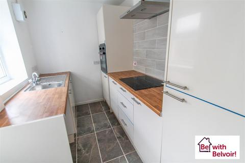 2 bedroom terraced house to rent, Stratton Street, Wolverhampton WV10