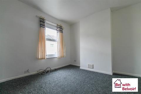 2 bedroom terraced house to rent, Stratton Street, Wolverhampton WV10