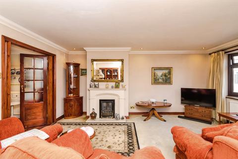 4 bedroom detached house for sale, Wilson Road, Lowestoft
