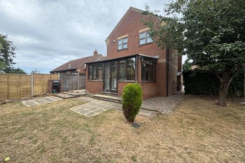 3 bedroom link detached house to rent, Hannah Close, SHERINGHAM