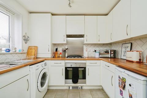 2 bedroom semi-detached house for sale, Redcar Road, Bicester