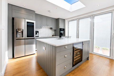 4 bedroom end of terrace house for sale, Maybury Road, Barking IG11