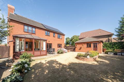 Detached house for sale, Garner Drive, East Malling, West Malling, Kent, ME19 6NF