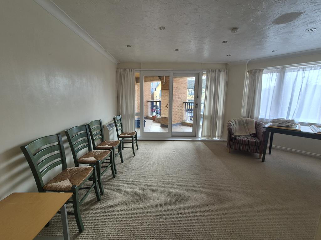Apartment in Milton Keynes, Central Milton Keynes - View 2