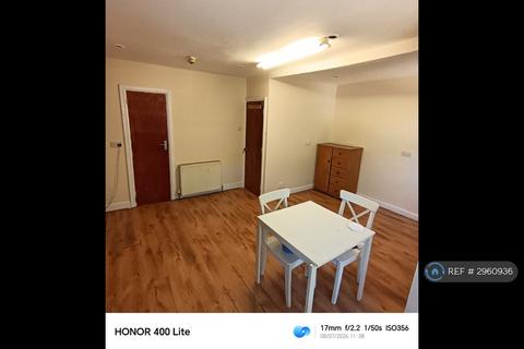 Studio to rent, Stanstead Road, London, SE23