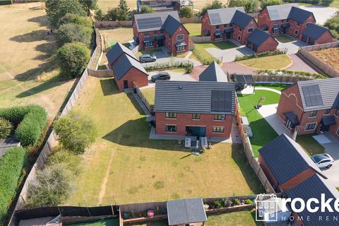 5 bed detached house for rent in Don Valley Crescent, Trentham, Stoke On Trent, Staffordshire, ST4