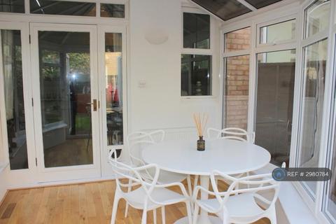 2 bedroom terraced house to rent, The Orchard, Virginia Water, GU25