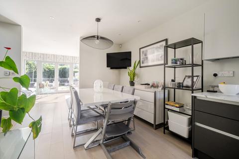 3 bedroom end of terrace house for sale, Cowper Road, Bromley, Kent, BR2