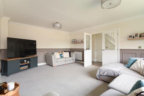 4 bedroom semi-detached house for sale, Fullers Way, Biddenden