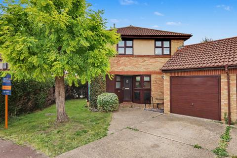3 bedroom detached house for sale, Kenton Way, Langdon Hills, Basildon, Essex