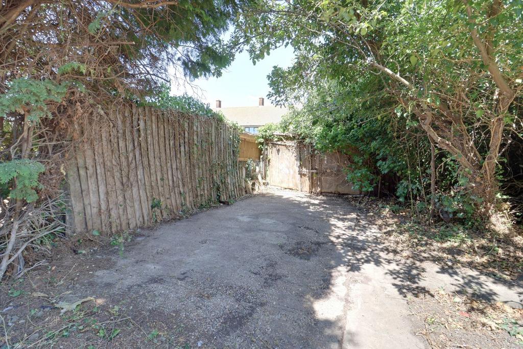 Driveway view, driveway