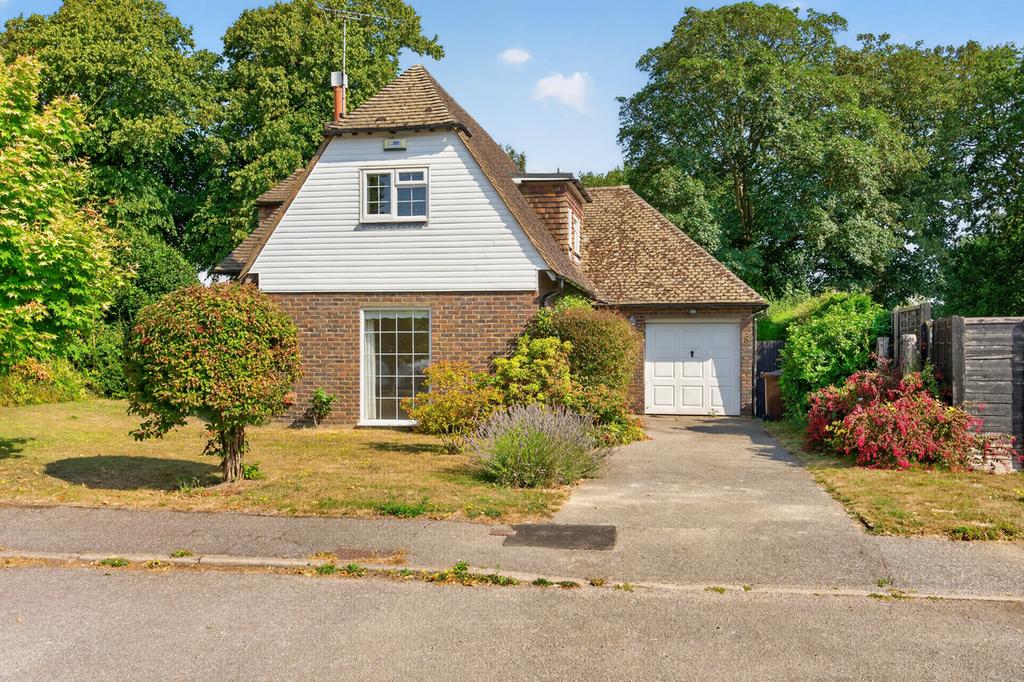 3 bedroom detached house for sale in Hastings on OnTheMarket