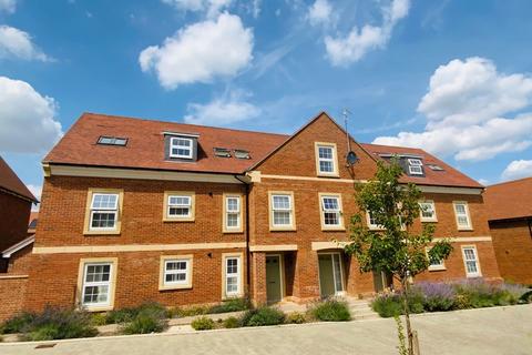 1 bed flat/apartment for rent in Concorde Road, Allington, ME16