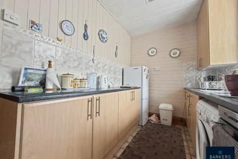 2 bedroom end of terrace house for sale, Cambridge Street, Heckmondwike
