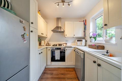 3 bedroom end of terrace house for sale, Kinburn Street, London, SE16