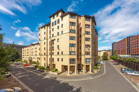 Parsonage Square, Collegelands, Glasgow City