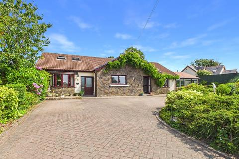 4 bedroom detached bungalow for sale, Thornberry Gardens, Ludchurch, SA67