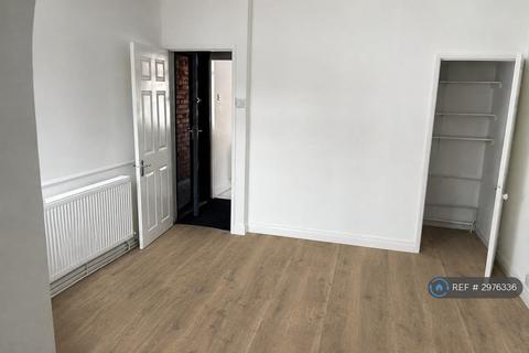 3 bedroom terraced house to rent, Tealby Street, Lincoln, LN5