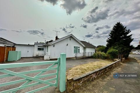 3 bed bungalow for rent in Beacon Park Crescent, Poole, BH16